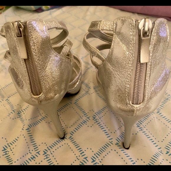 Sandals - Picture 2 of 6